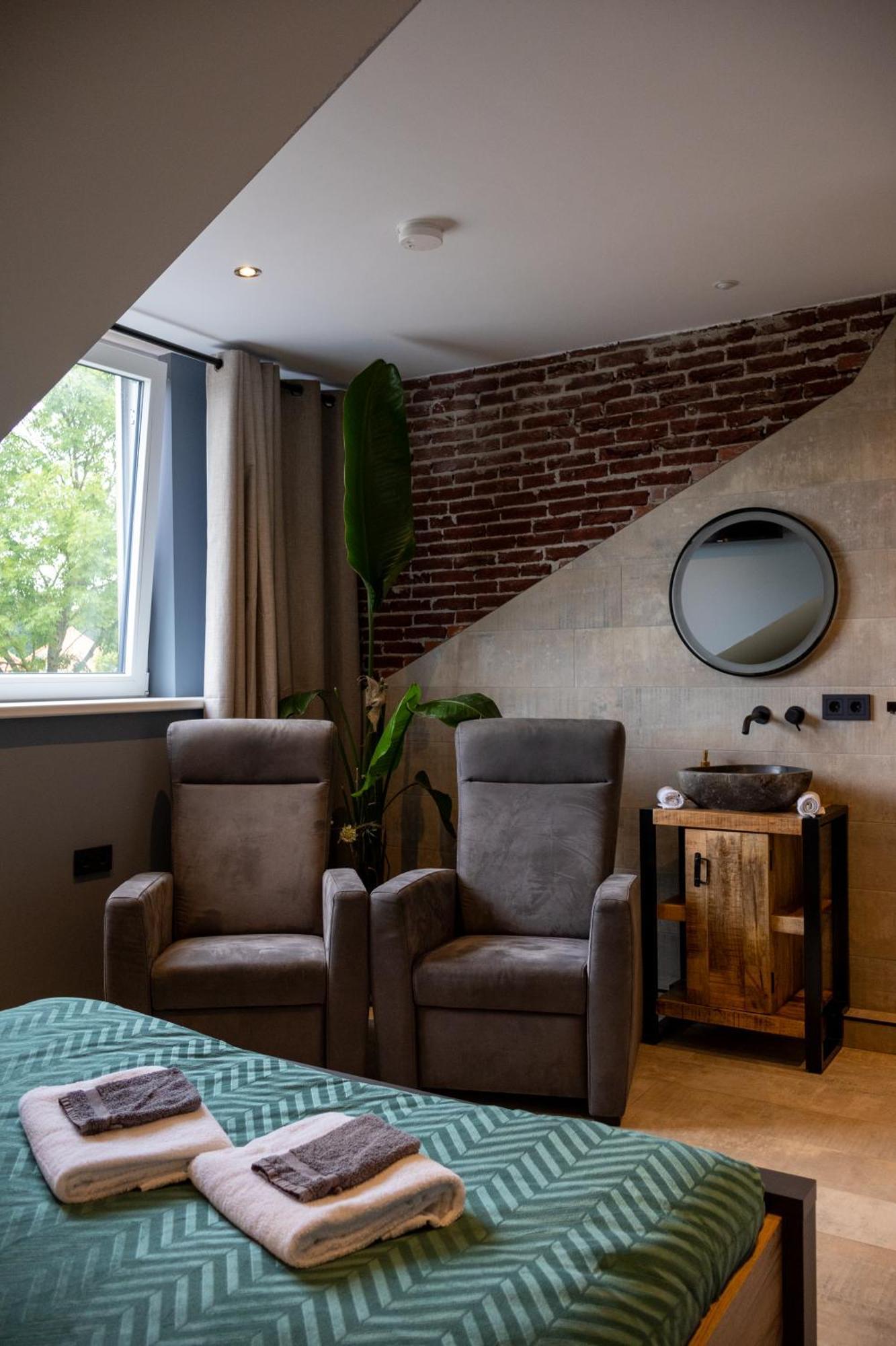 Zeeschelp - Comfortabele Kamer Bij B&B Gezond Aan Zee - Toegang Wellnesstuin Meerprijs Ouddorp Eksteriør billede