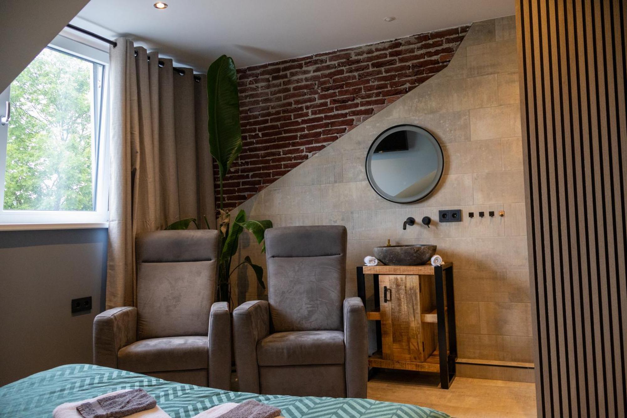 Zeeschelp - Comfortabele Kamer Bij B&B Gezond Aan Zee - Toegang Wellnesstuin Meerprijs Ouddorp Eksteriør billede